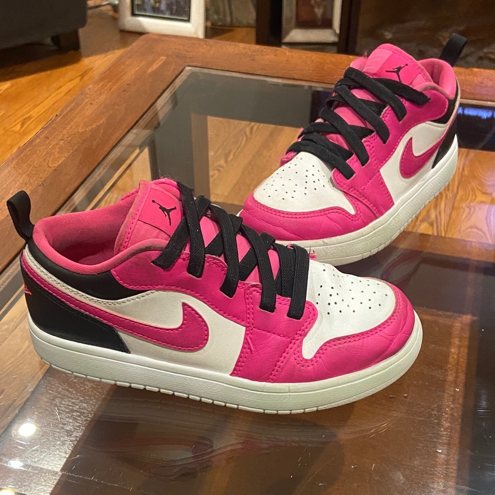 Air Jordan 1 Lows “fierce pink” shoes Nike